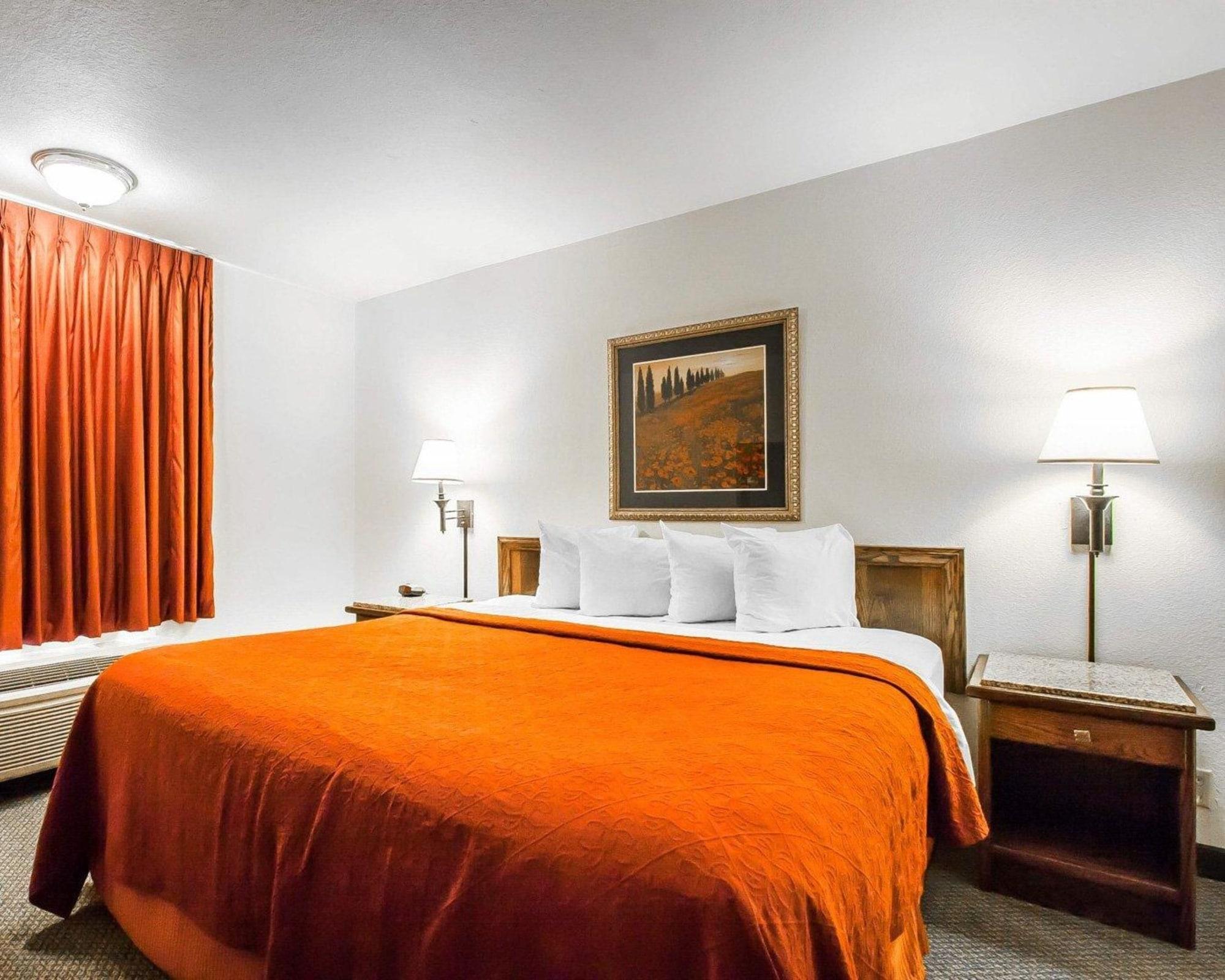 Quality Inn & Suites North Springfield Dış mekan fotoğraf