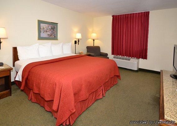 Quality Inn & Suites North Springfield Oda fotoğraf