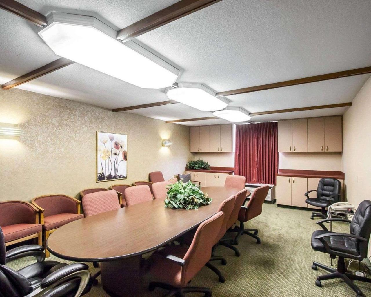 Quality Inn & Suites North Springfield Dış mekan fotoğraf