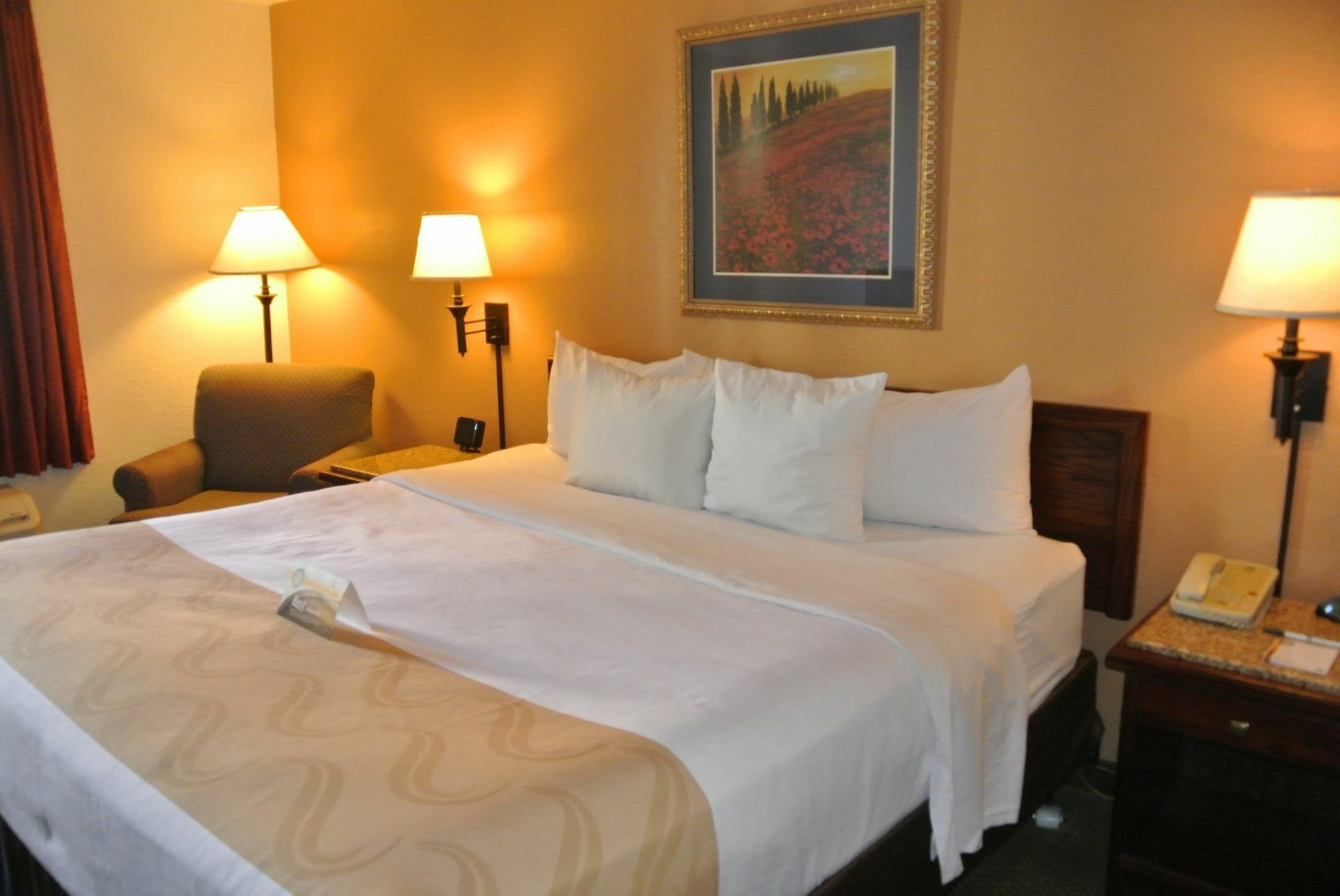 Quality Inn & Suites North Springfield Dış mekan fotoğraf