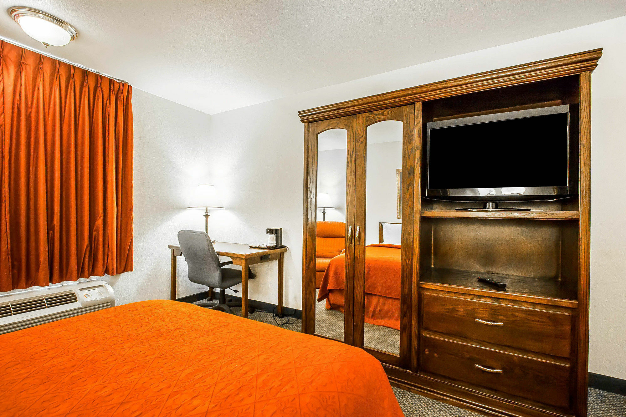 Quality Inn & Suites North Springfield Dış mekan fotoğraf