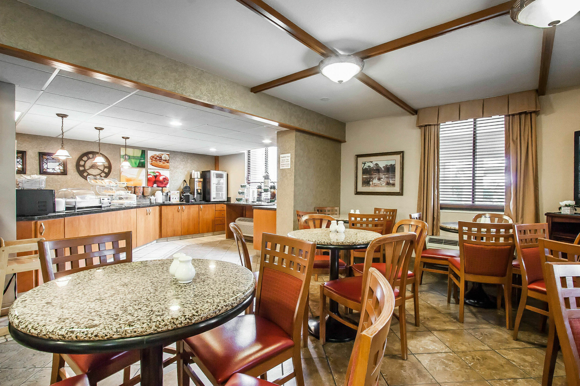 Quality Inn & Suites North Springfield Dış mekan fotoğraf