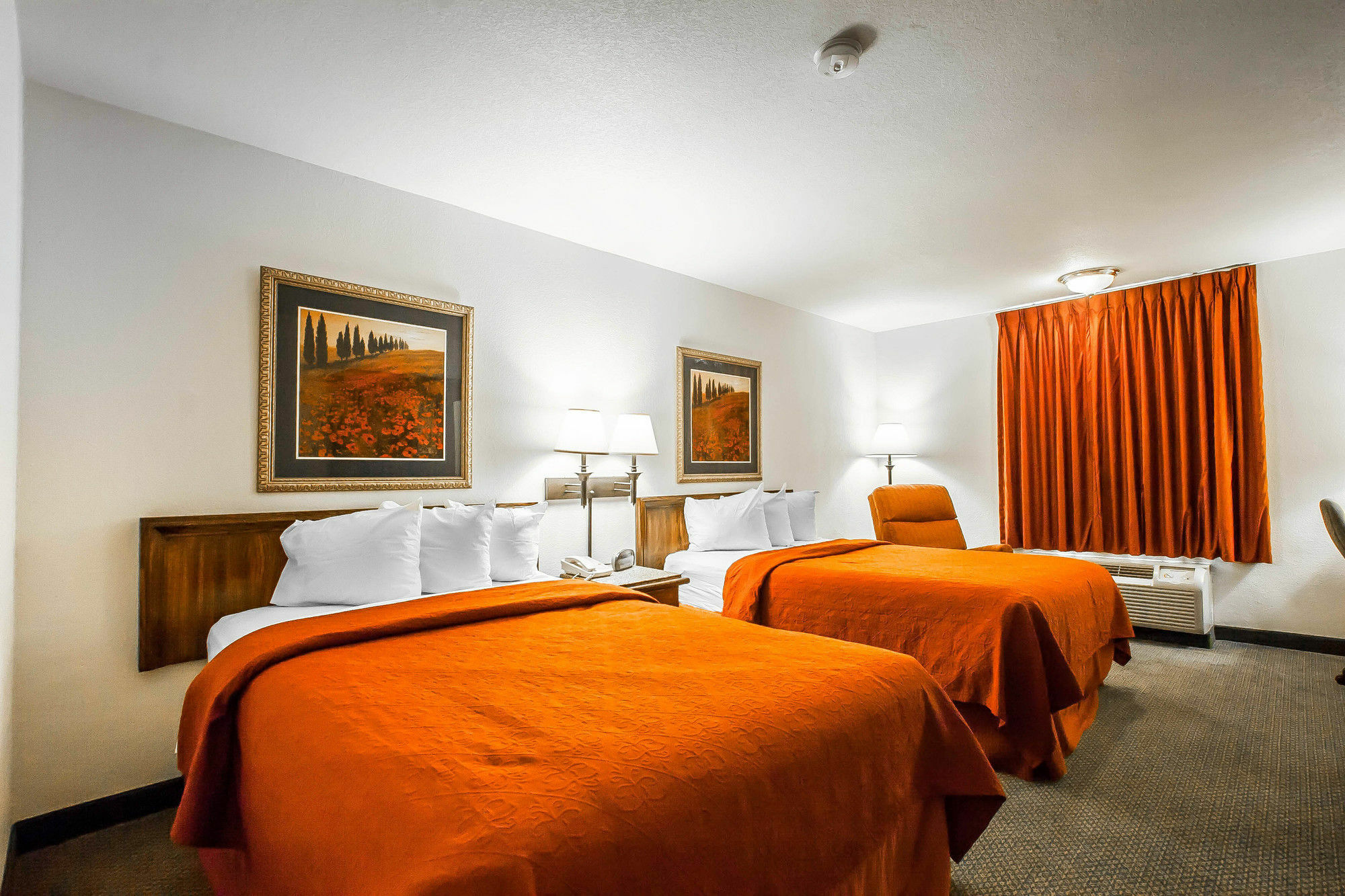 Quality Inn & Suites North Springfield Dış mekan fotoğraf